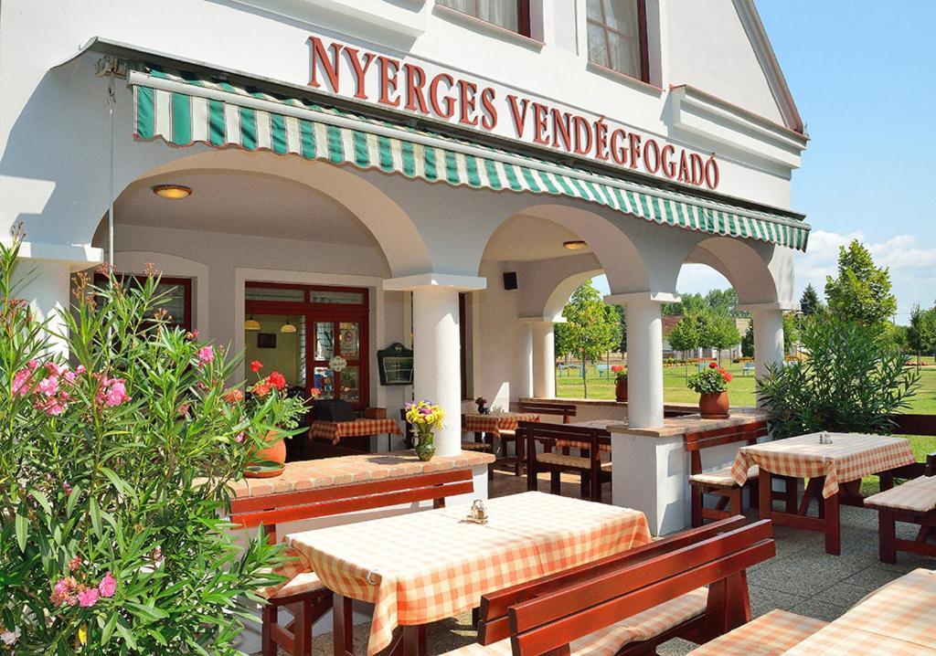 Nyerges Vendegfogado Bed and Breakfast Hegykő Eksteriør billede