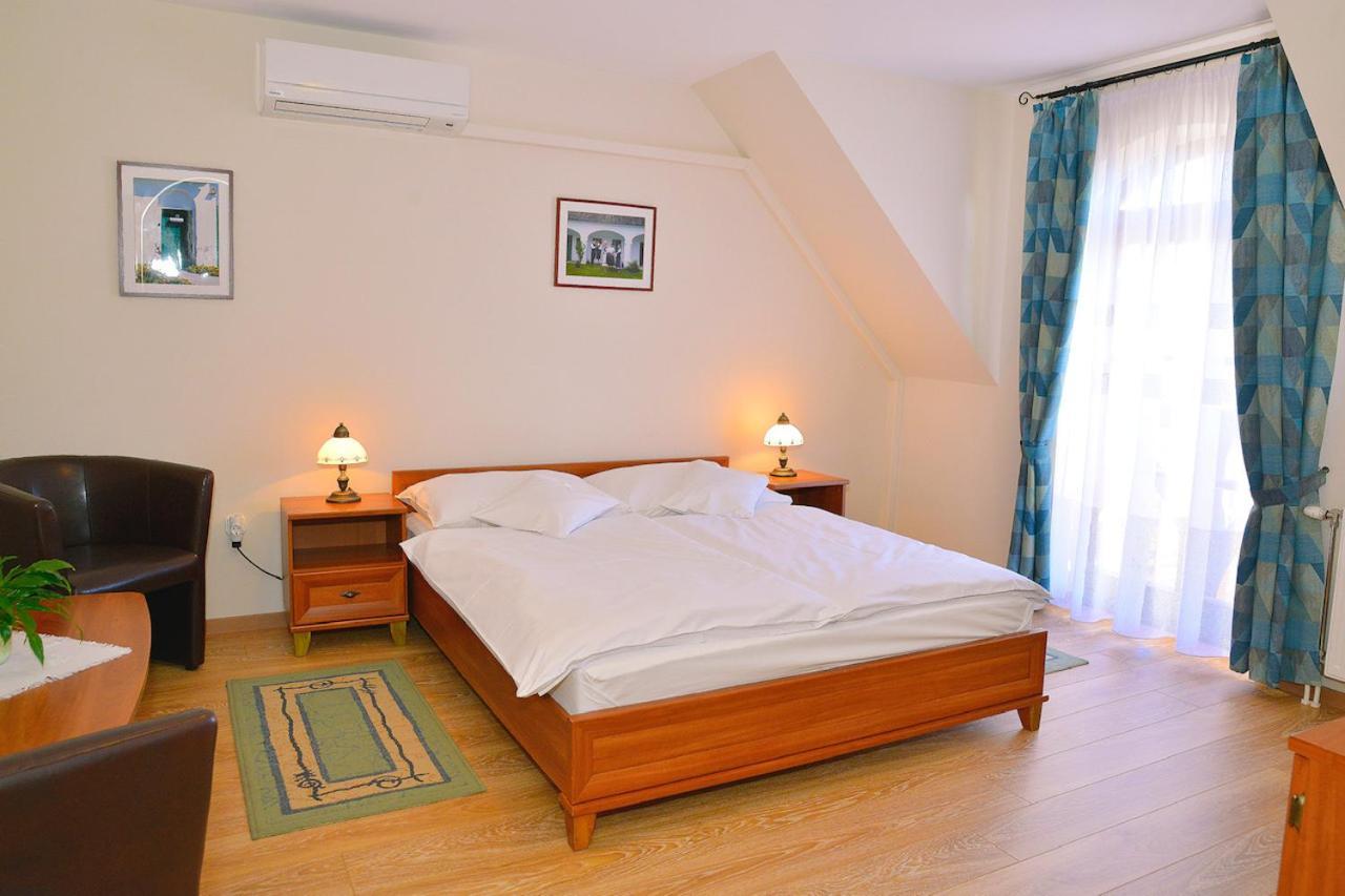 Nyerges Vendegfogado Bed and Breakfast Hegykő Eksteriør billede