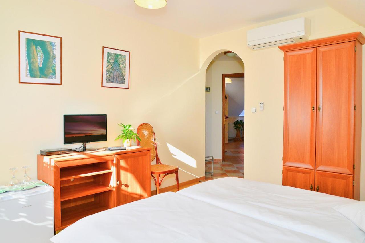 Nyerges Vendegfogado Bed and Breakfast Hegykő Eksteriør billede